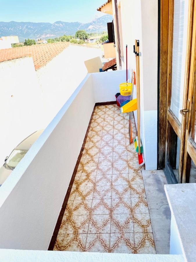 Sa Domu Zara - Ampia Casa Con Terrazzo Villa Pula Exterior foto